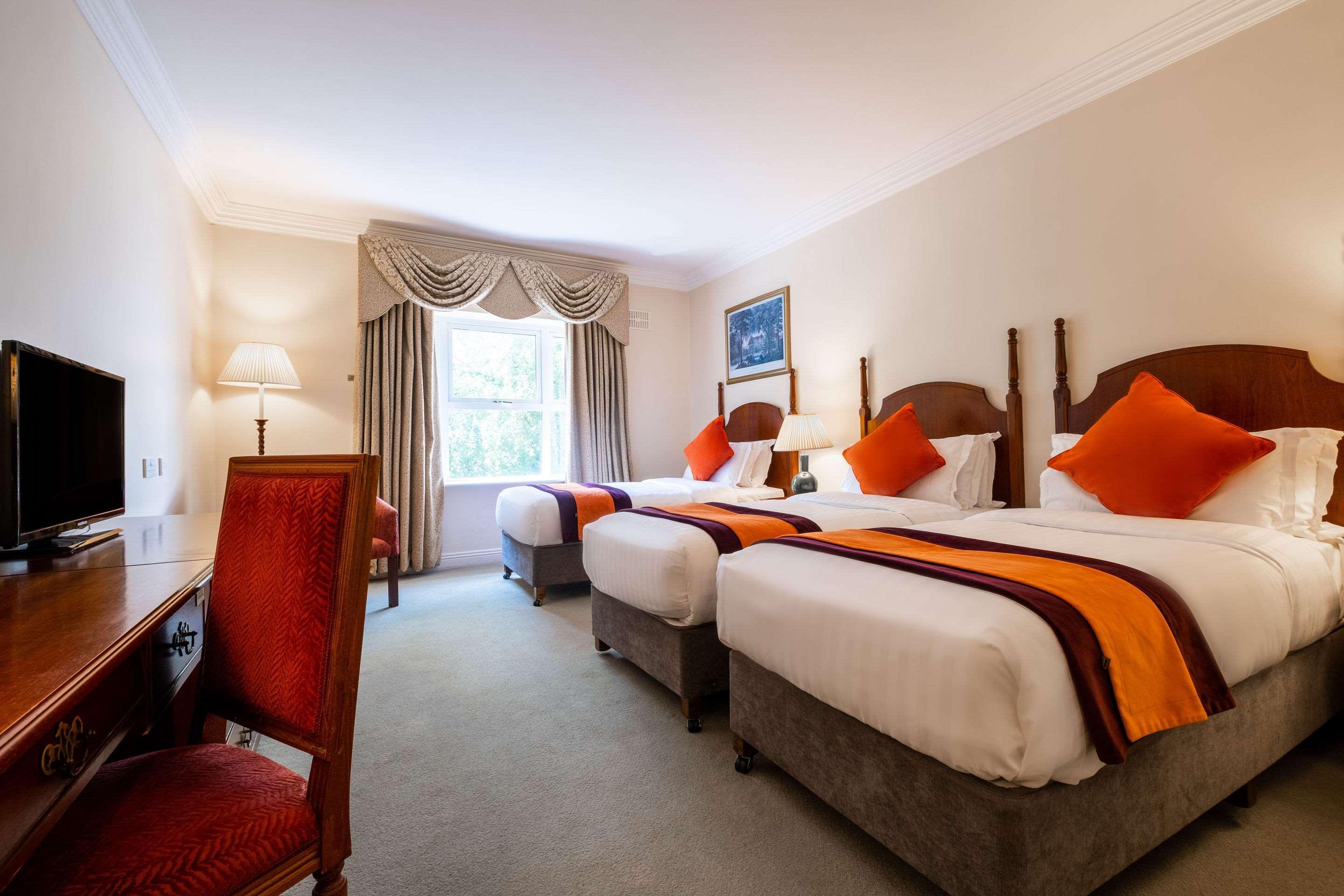 Hotel Woodstock Эннис Экстерьер фото