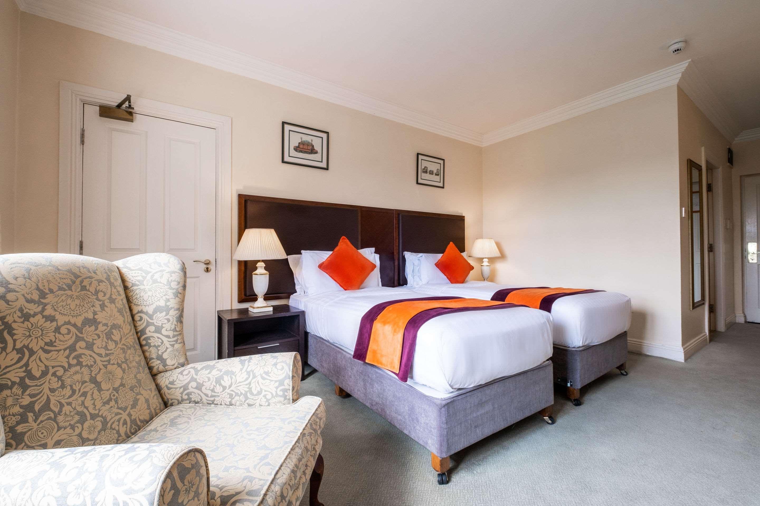 Hotel Woodstock Эннис Экстерьер фото