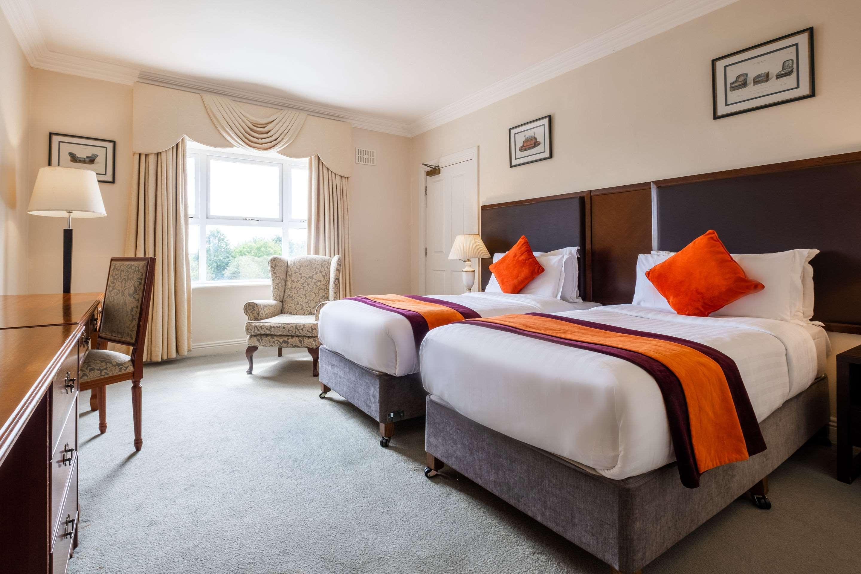 Hotel Woodstock Эннис Экстерьер фото