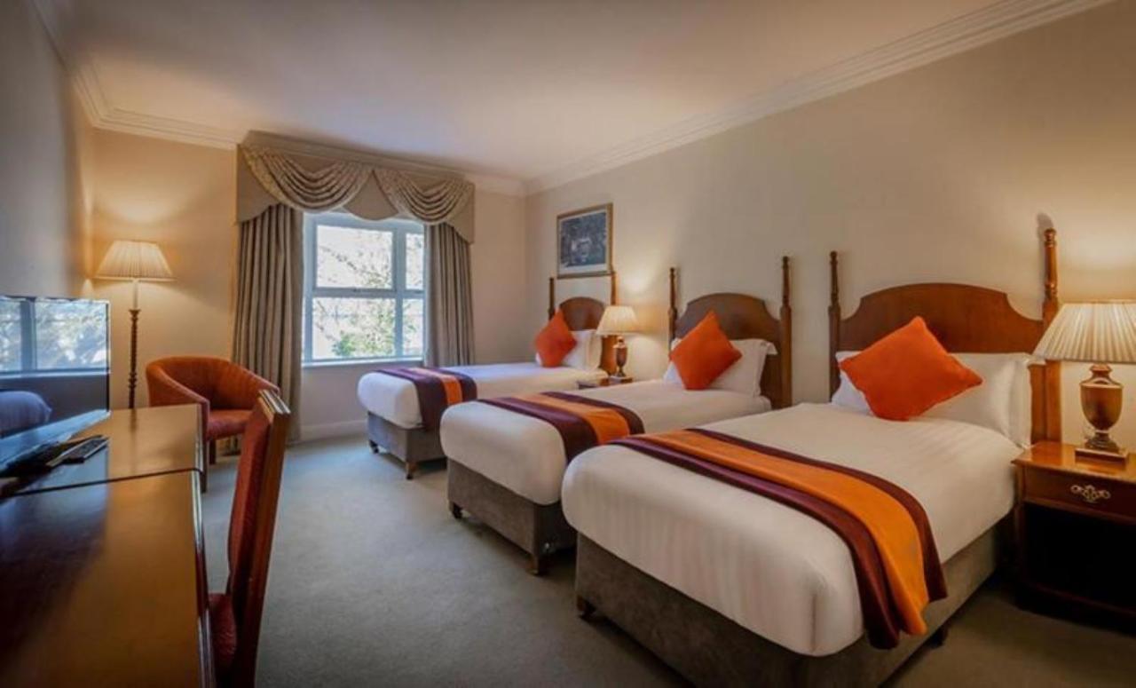 Hotel Woodstock Эннис Экстерьер фото